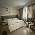 Select Center * Tirana