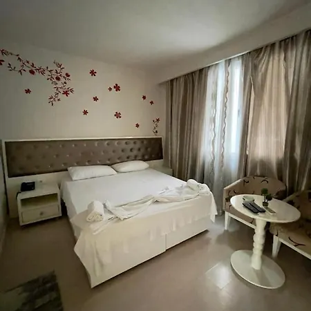 Select Center * Tirana