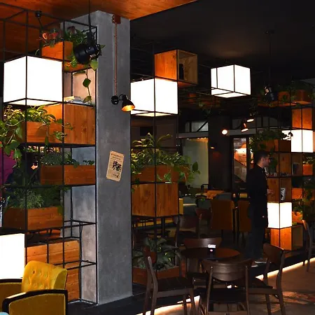 Select Center Vandrarhem