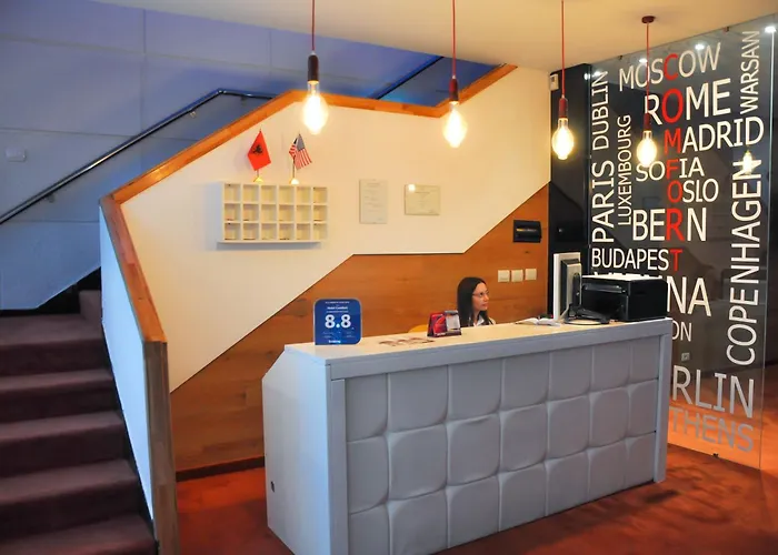 Select Center Auberge de jeunesse Tirana